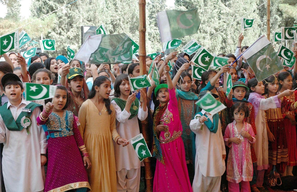 14 august 1947 independence children's and parents celebration pics